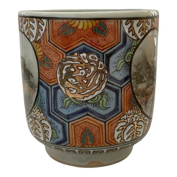 Unique Vintage Hand Painted Japanese Porcelain
Flower Pot Planter Vase - Picture 3 of 6